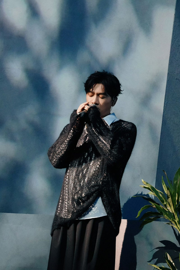 苏有朋《声生不息·华流季》热播 舞台风格鲜明被赞“好会唱” (3).jpg